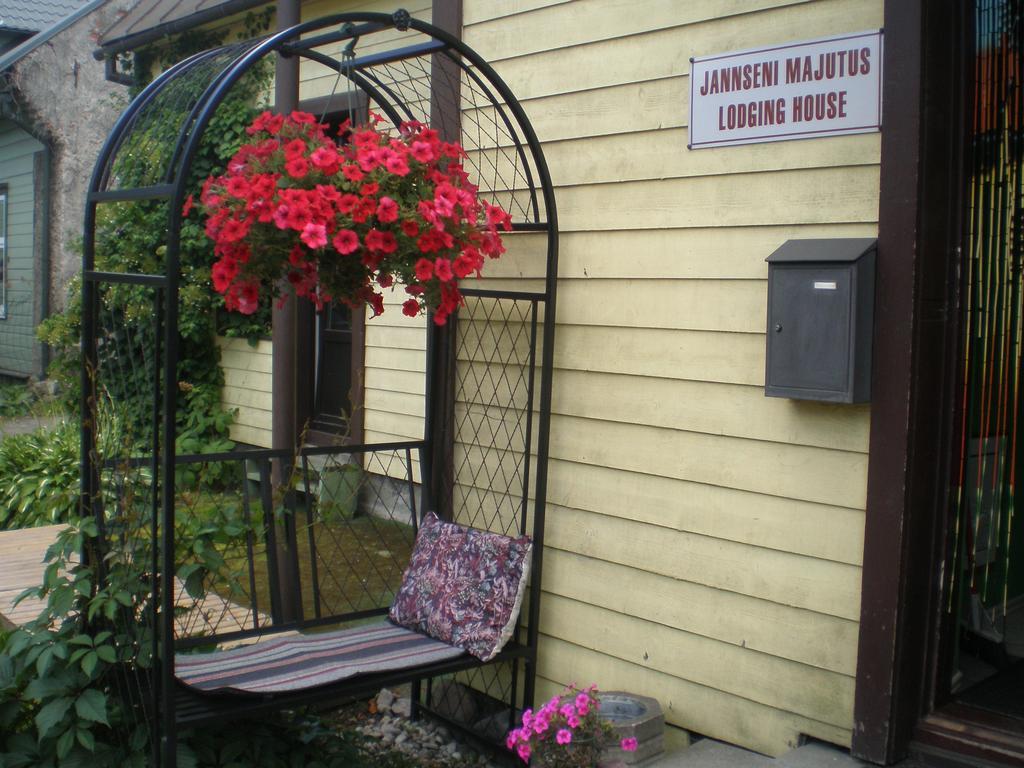 Jannseni Accommodation Pärnu Room photo